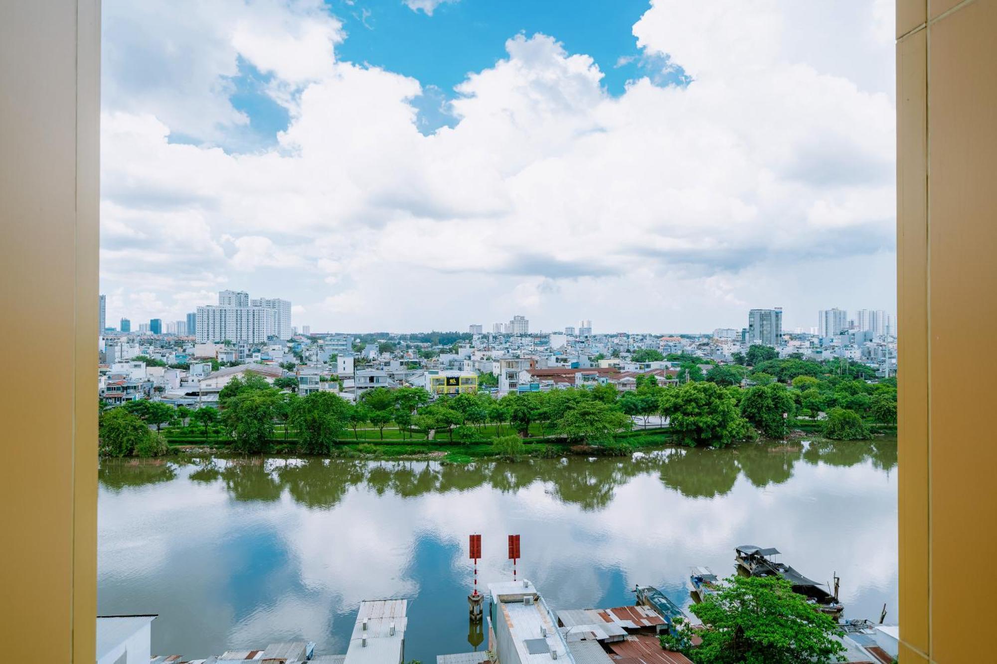 Tropical House - New Apartment At Delasol Ho Chi Minh City Exterior photo